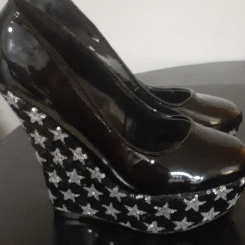 Closed toe Shinning Star wedges